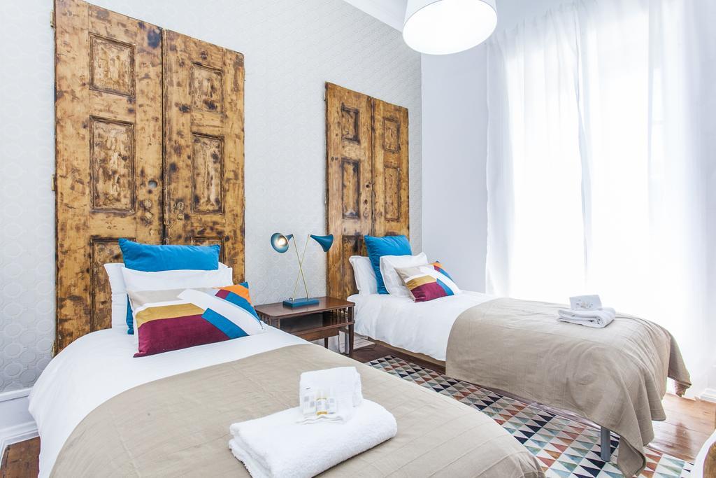 Lisbon Guests Apartments Bagian luar foto