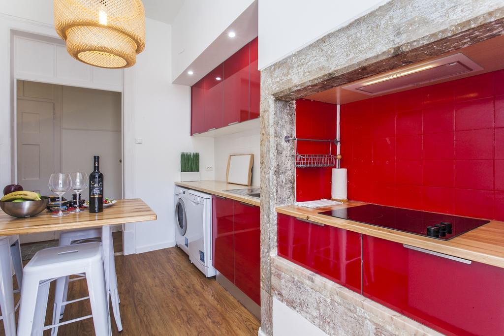 Lisbon Guests Apartments Bagian luar foto