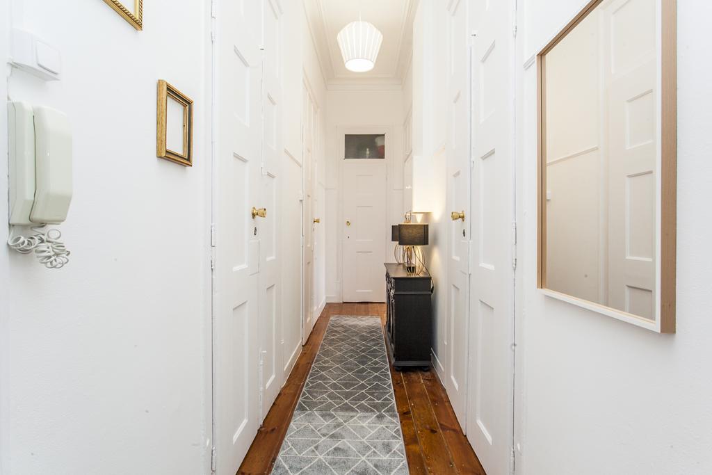 Lisbon Guests Apartments Bagian luar foto