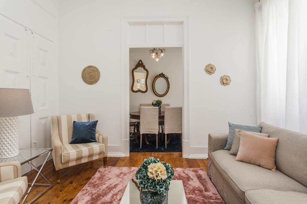 Lisbon Guests Apartments Bagian luar foto